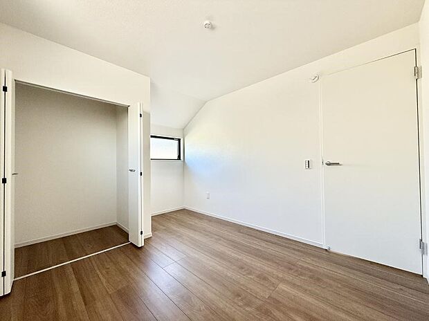 【子供部屋】■仕事や勉強のスペースに使うことで、集中しやすく静かな環境が整います