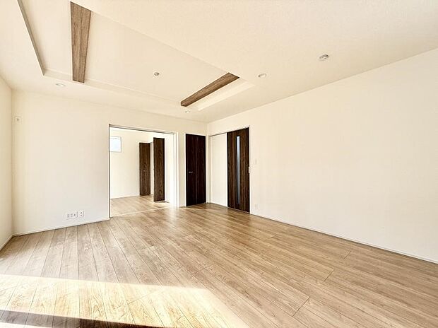 【ダイニング】■家族の笑顔があふれる、くつろぎの空間