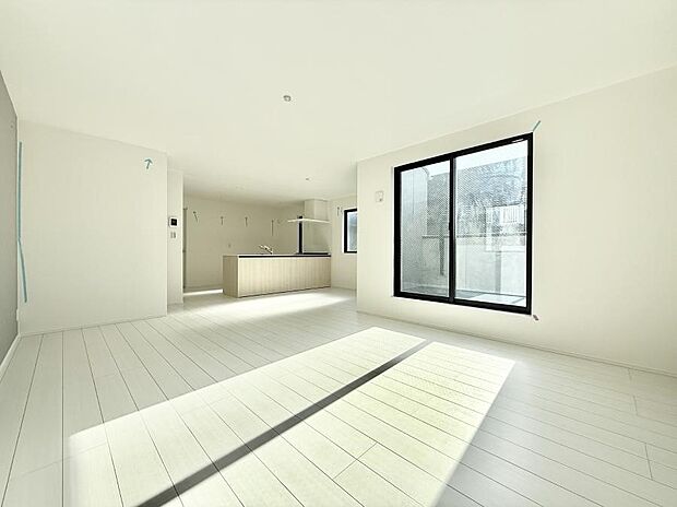 【ダイニング】■家族の笑顔があふれる、くつろぎの空間