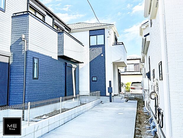 【現地外観写真】■家族みんなが笑顔で過ごせる、安心感のある住まい