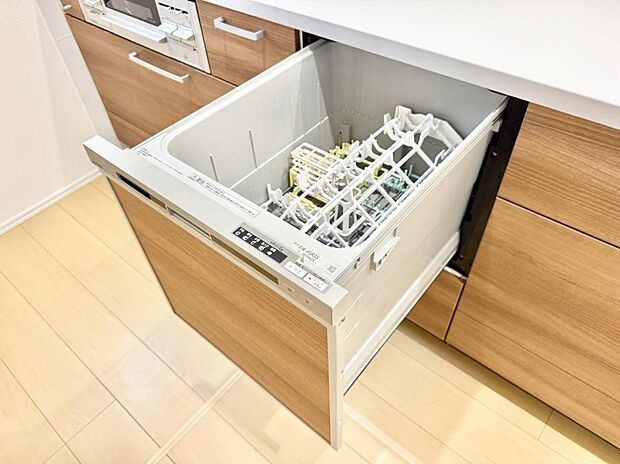 【システムキッチン】■家族の絆を深める、温もりのあるキッチン