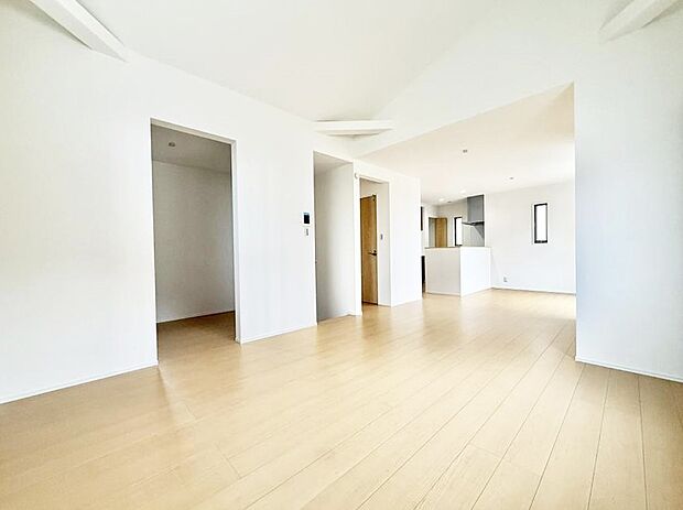 【ダイニング】■何気ない毎日を特別にする、癒しの空間