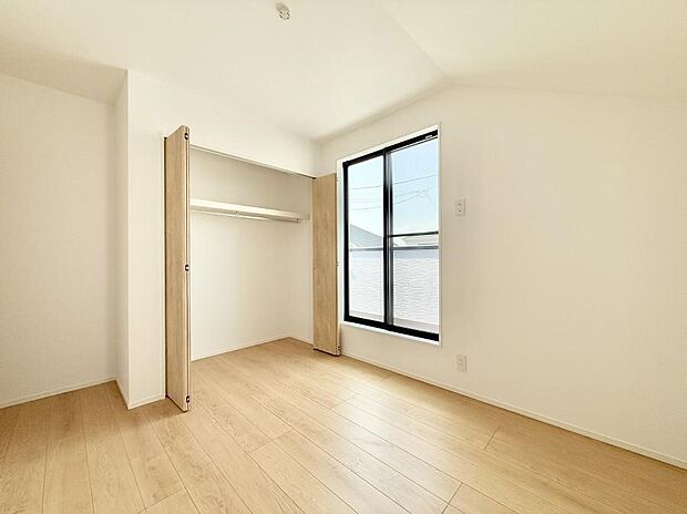 【子供部屋】■読書や趣味リモートワークなどさまざまな用途に対応できる柔軟さがあります