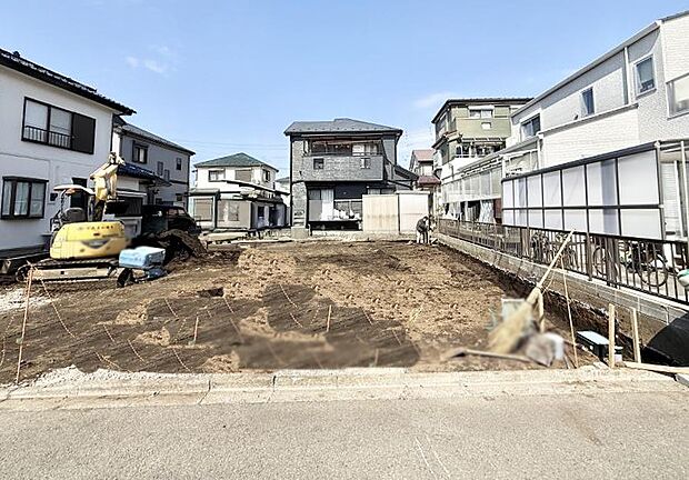 【現地外観写真】■暮らしを彩る充実した設備仕様が備わった住まい