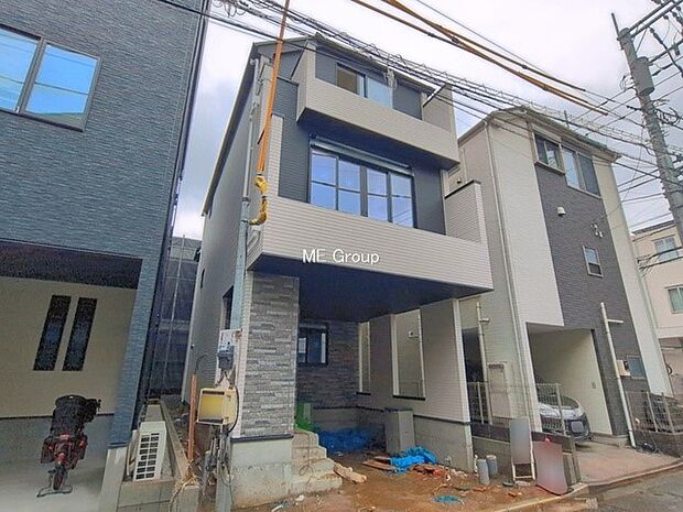 【現地外観写真】■家族みんなが笑顔で過ごせる、安心感のある住まい