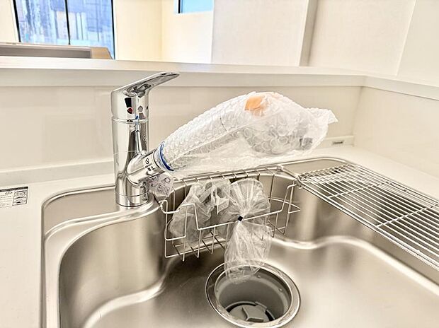 【浄水器】■清潔でおいしい水を手軽に供給してくれます