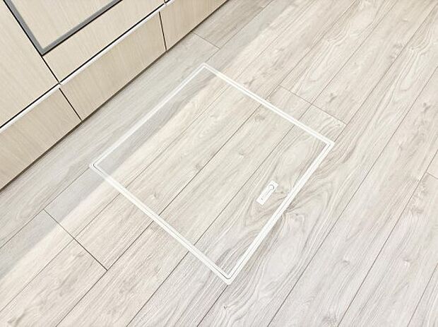 【床下収納】■隠れた収納スペースで家全体がスッキリ