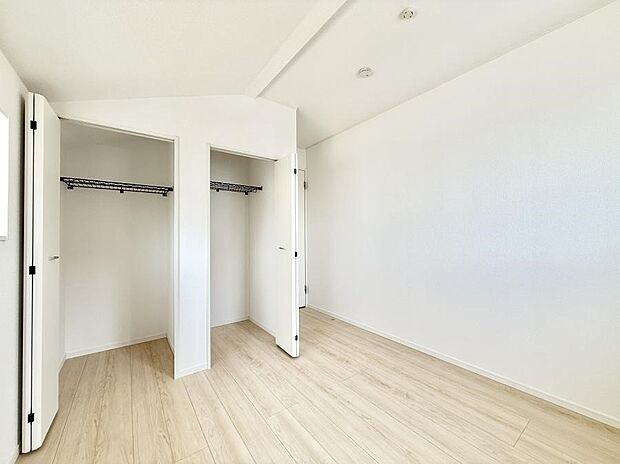【リビング以外の居室】1号棟 ■機能的で使いやすいお部屋で毎日を快適に