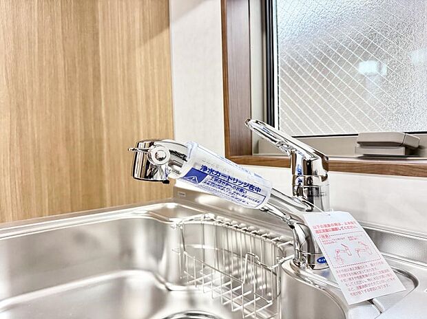 【浄水器】■不純物をしっかり除去して安心して飲めます