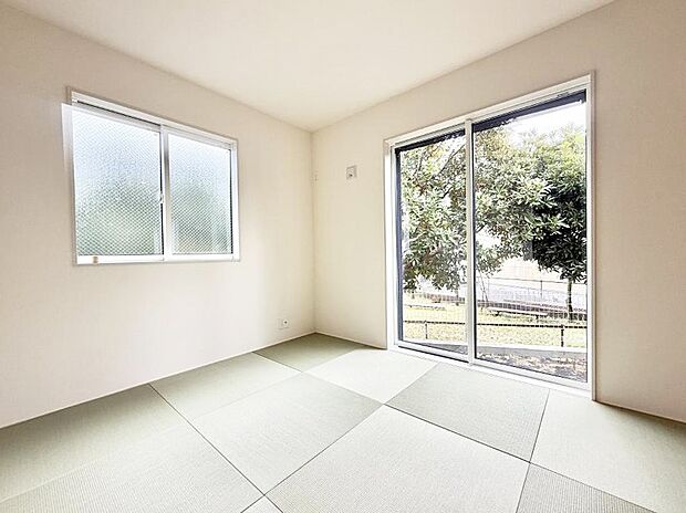 【リビング以外の居室】■シンプルで使いやすい空間がスッキリ感じられます