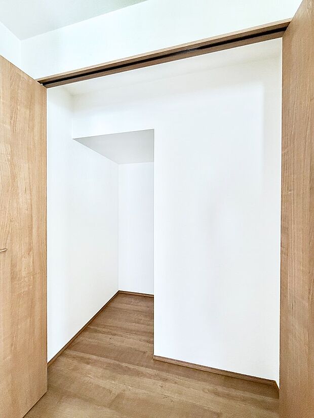 【その他内観】■プラスαの収納スペース  