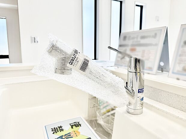 【浄水器】■清潔でおいしい水を手軽に供給してくれます