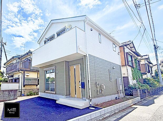 【現地外観写真】■暮らしを彩る充実した設備仕様が備わった住まい