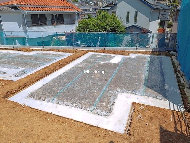 【現地外観写真】B号棟 ■暮らしを彩る充実した設備仕様が備わった住まい