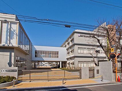 藤沢市立本町小学校 1900m(24分)