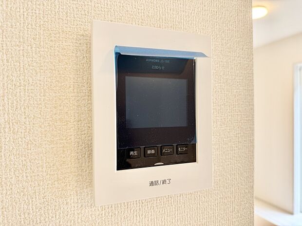 【3口ガスコンロ】■日用品やストックに便利な床下収納
