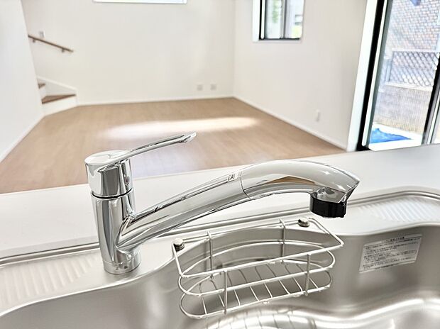 【浄水器】■清潔でおいしい水を手軽に供給してくれます