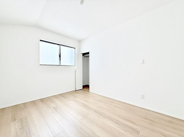 【洋室】1号棟  ■優雅で穏やかな時間が流れる空間