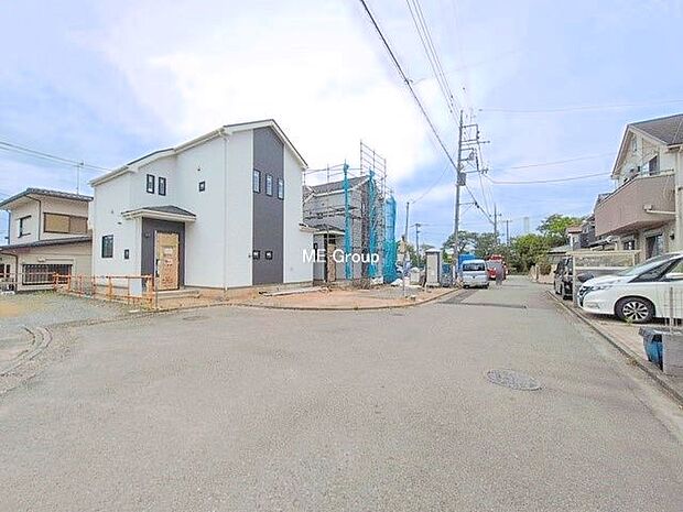 【前面道路含む現地写真】■家族とのお出かけが楽しくなる環境です