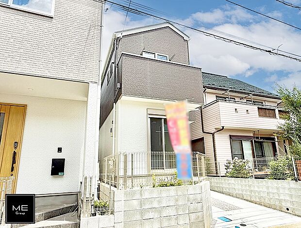 【現地外観写真】3号棟  ■家族みんなが笑顔で過ごせる、安心感のある住まい