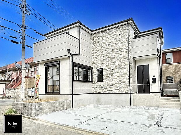 【現地外観写真】1号棟 ■暮らしを彩る充実した設備仕様が備わった住まい