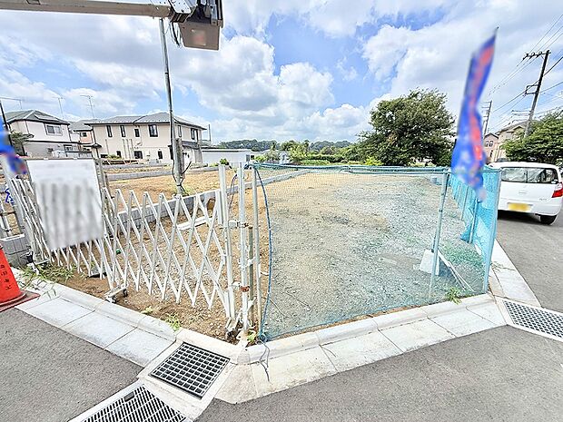 【現地外観写真】1号棟 ■暮らしを豊かにする充実した仕様設備で快適に