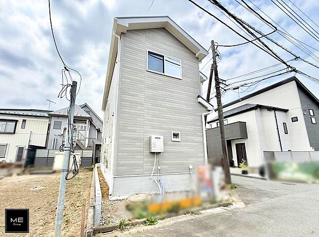 【現地外観写真】1号棟 ■暮らしを豊かにする充実した仕様設備で快適に