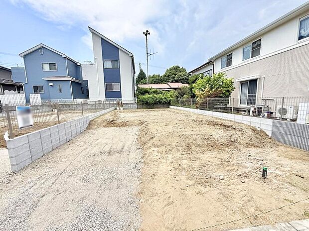 【現地外観写真】1号棟 ■家族みんなが笑顔で過ごせる、安心感のある住まい