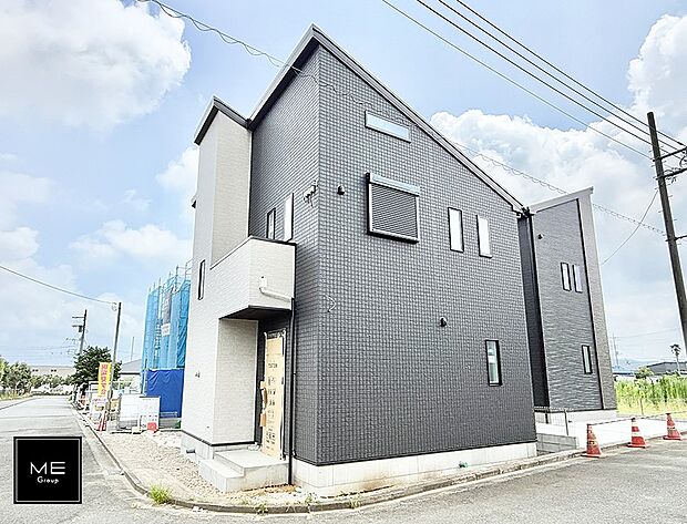 【現地外観写真】2号棟 ■暮らしを彩る充実した設備仕様が備わった住まい
