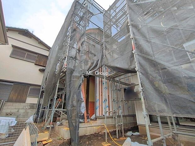 【現地外観写真】A号棟 ■暮らしを豊かにする充実した仕様設備で快適に