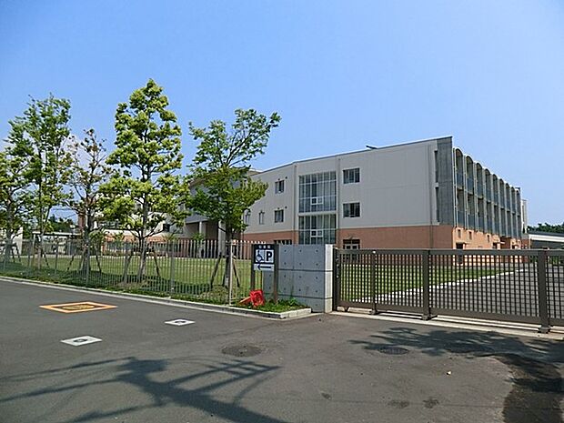 藤沢市立六会中学校(約350m・徒歩5分)