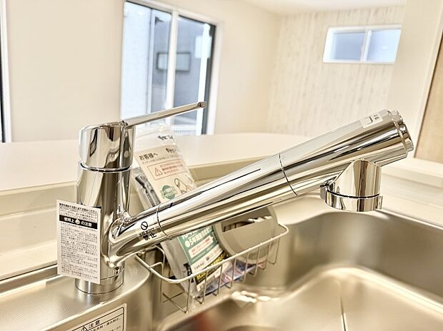 【浄水器】■清潔でおいしい水を手軽に供給してくれます