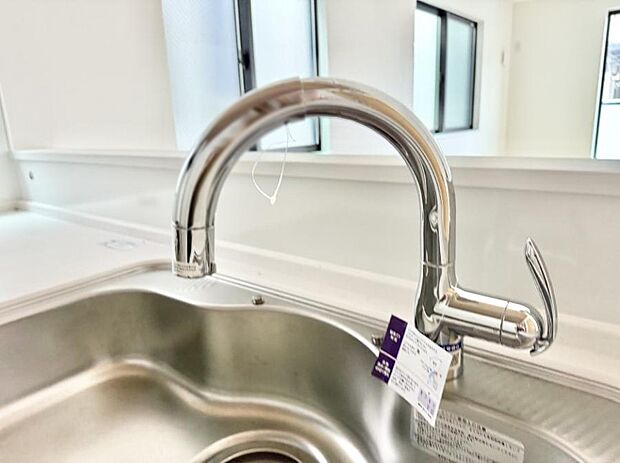 【浄水器】■清潔でおいしい水を手軽に供給してくれます