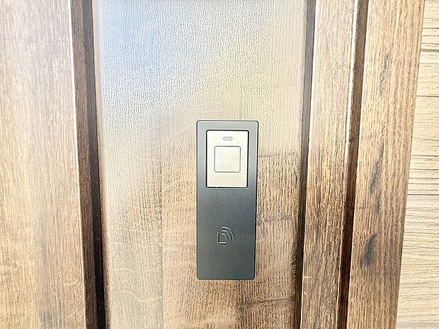 【スマートキー】■鍵を取り出さずに便利に操作できて快適