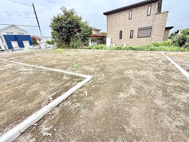 【現地外観写真】2号棟 ■暮らしを彩る充実した設備仕様が備わった住まい