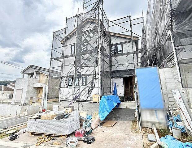 【現地外観写真】6号棟 ■新しい暮らしが始まる場所で、家族の絆を深める