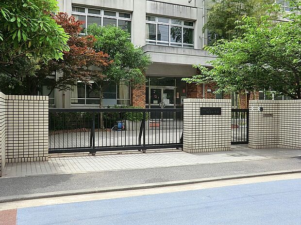 川崎市立田島小学校(約350m・徒歩5分)