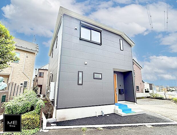 【現地外観写真】■家族みんなが笑顔で過ごせる、安心感のある住まい