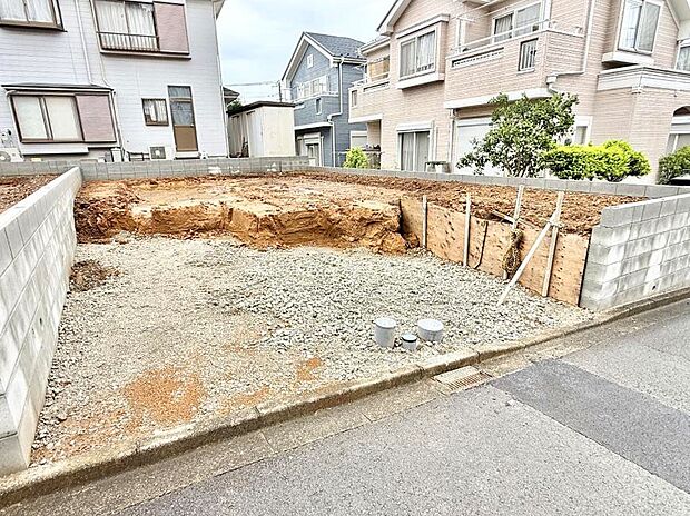 【現地外観写真】1号棟 ■新しい暮らしが始まる場所で、家族の絆を深める