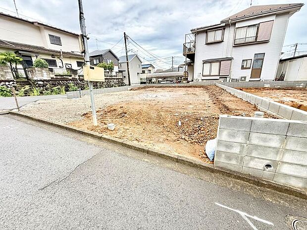 【現地外観写真】2号棟 ■新しい暮らしが始まる場所で、家族の絆を深める
