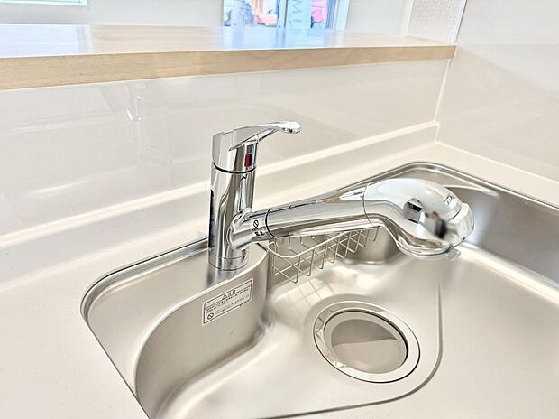 【浄水器】■清潔でおいしい水を手軽に供給してくれます