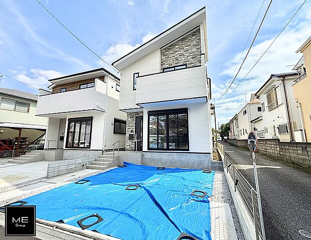 【現地外観写真】1号棟 ■家族みんなが笑顔で過ごせる、安心感のある住まい