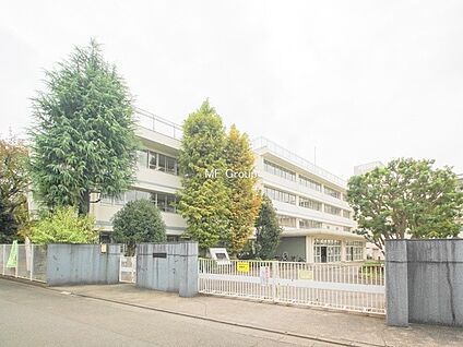 府中市立四谷小学校 459m(6分)