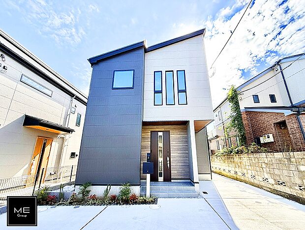 【現地外観写真】A号棟 ■暮らしを彩る充実した設備仕様が備わった住まい