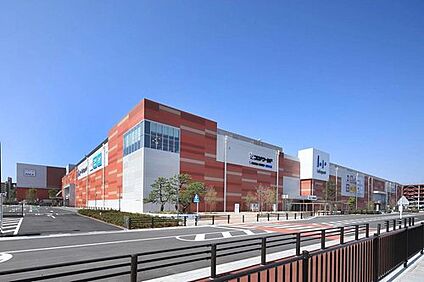 ららぽーと安城 3000m (自転車12分／車8分)