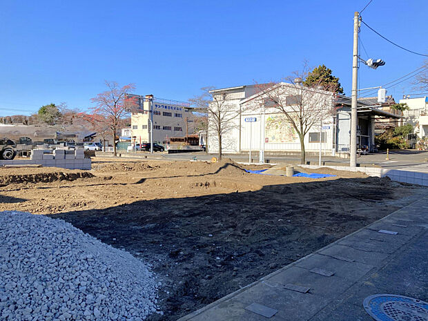 現地（12/6）　◎販売開始いたしました！近くの完成物件へのご案内も可能です！◎