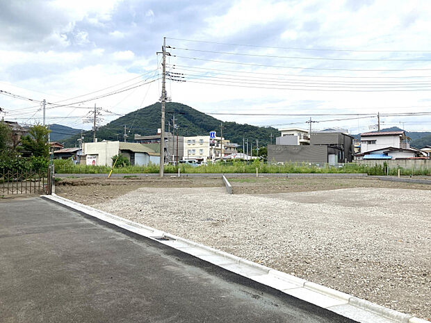現地(8/20) ◎販売開始しました!この場所に、新しい住まいが誕生します!◎