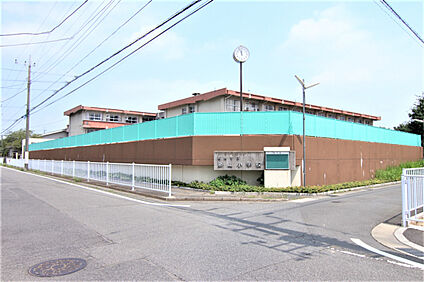 勝山小学校 390m