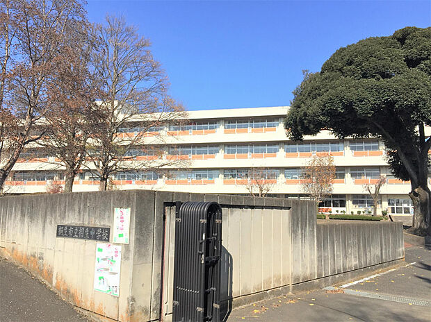 相生中学校（約1,210m）