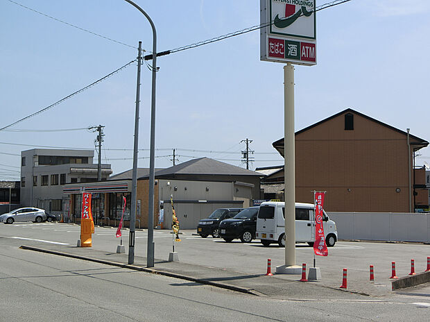 セブンイレブン松阪垣鼻店（約530m）